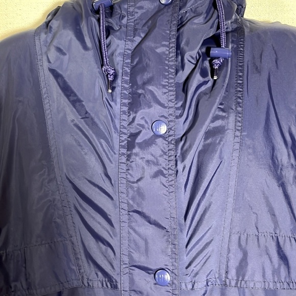 Helly Hansen Men’s Packable Jacket, Size Medium. Blue Color - Picture 6 of 8